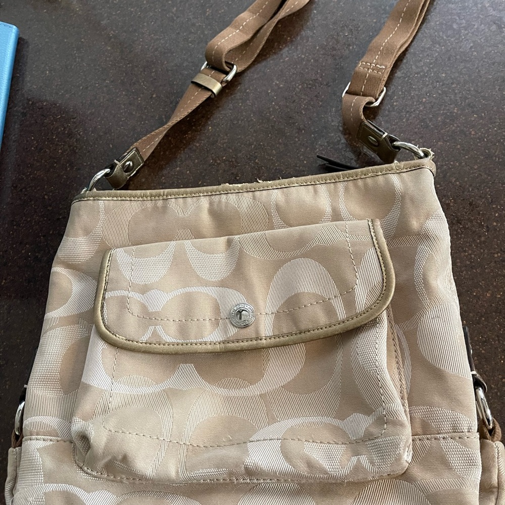 Coach shoulder bag